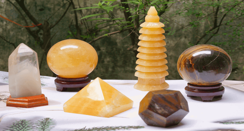 Các Loại Đá Phong Thủy Để Bàn Và Ý Nghĩa Phong Thủy