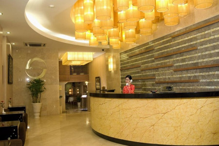 Thiết kế quầy lễ tân khách sạn